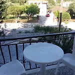 Spyros Apartments