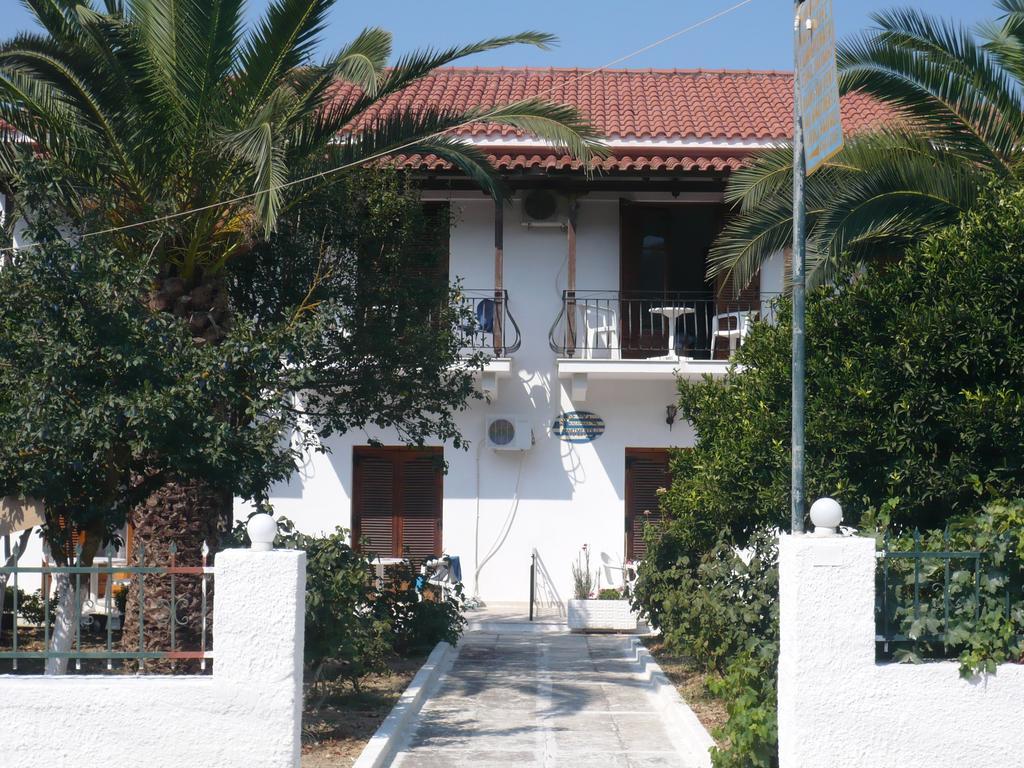 Spyros Apartment