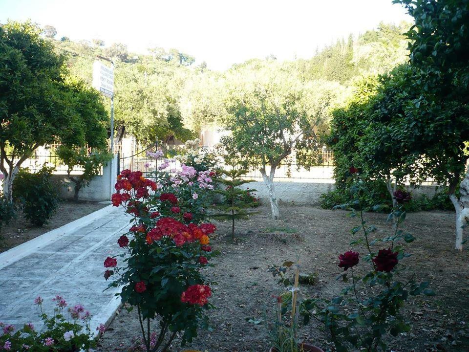 Apartment Spyros Kalamákion