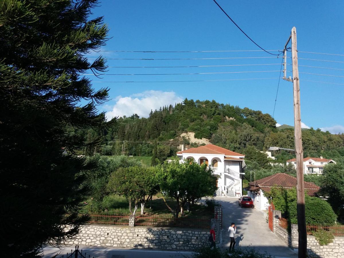 Spyros Apartment